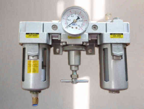 bộ-chứa-dầu-bôi-trơn-sal4000-skp