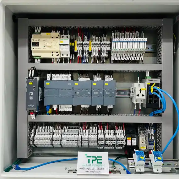 Đấu nối lắp đặt Tủ-điện-điều-khiển